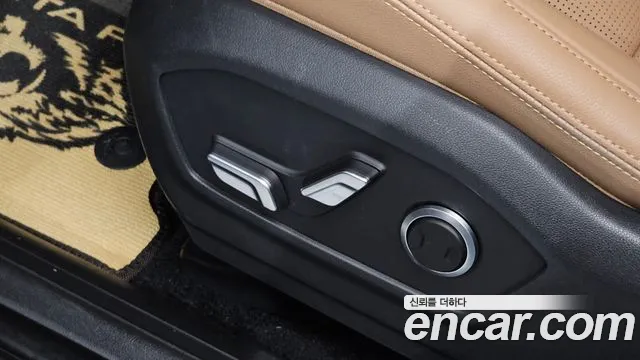 Hyundai Santa Fe MX5 — Фото автомобиля 26