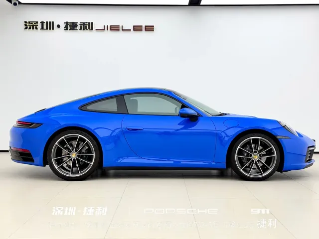 Porsche 911 — Фото автомобиля 3