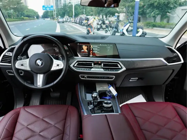 BMW X5 — Фото автомобиля 22