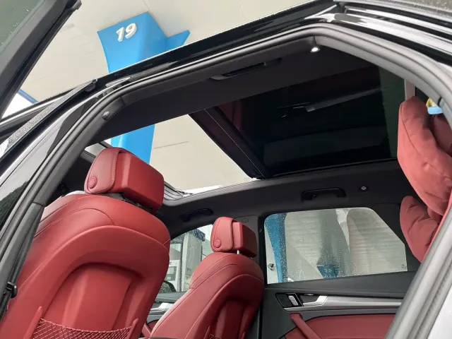 Audi Q5L — Фото автомобиля 11