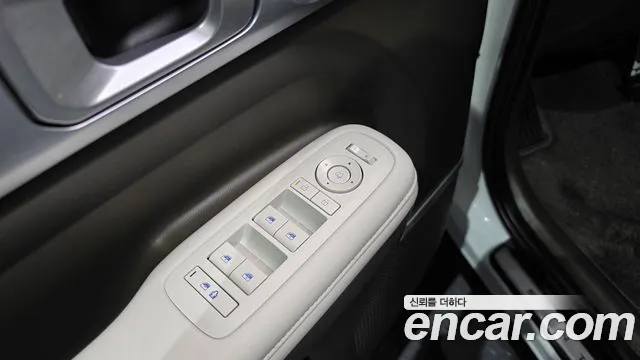 Hyundai Santa Fe — Фото автомобиля 30