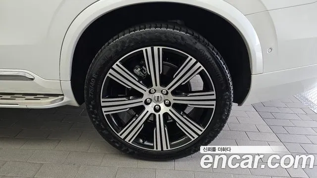 Volvo XC90 Generation 2 — Фото автомобиля 21