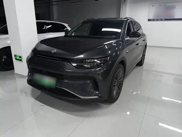 Фотография автомобиля — Leapmotor C11