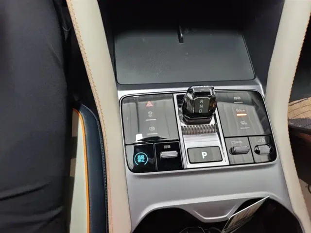 BYD Song PLUS — Фото автомобиля 13