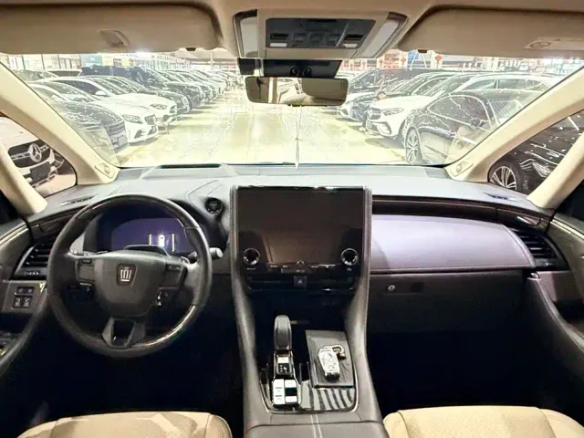 Toyota Vellfire — Фото автомобиля 10