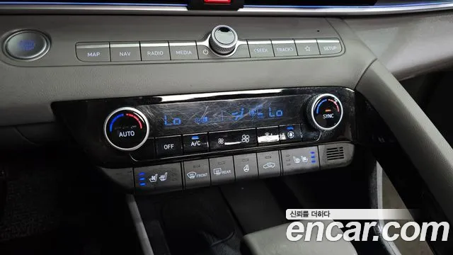 Hyundai Avante CN7 — Фото автомобиля 29