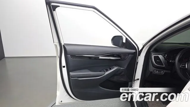 Kia Seltos Seltos Бензин 1.6 турбо 2WD — Фото автомобиля 23
