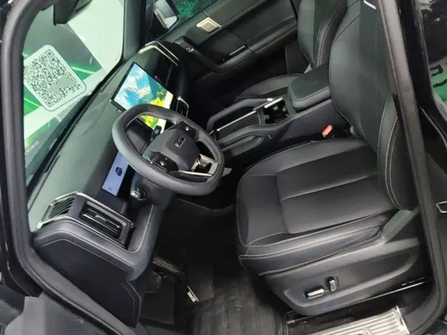 iCAR 03T — Фото автомобиля 14
