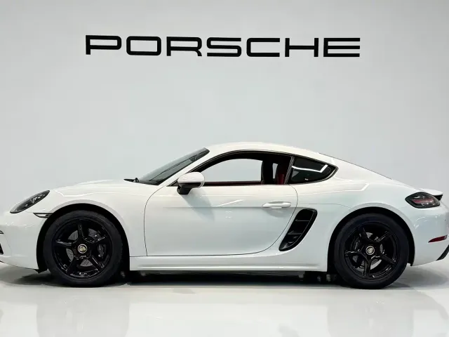 Porsche 718 — Фото автомобиля 3