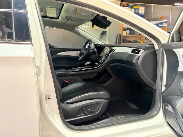 Roewe Feifan ER6 — Фото автомобиля 6