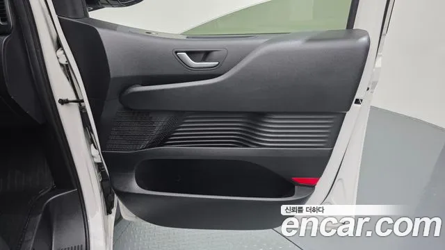 Hyundai Staria — Фото автомобиля 14