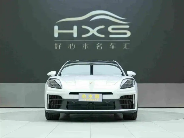 Porsche Panamera — Фото автомобиля 2