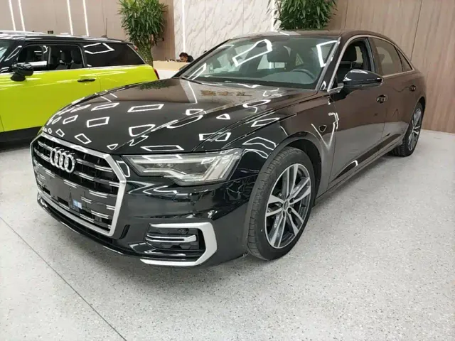 Фотография автомобиля — Audi A6L