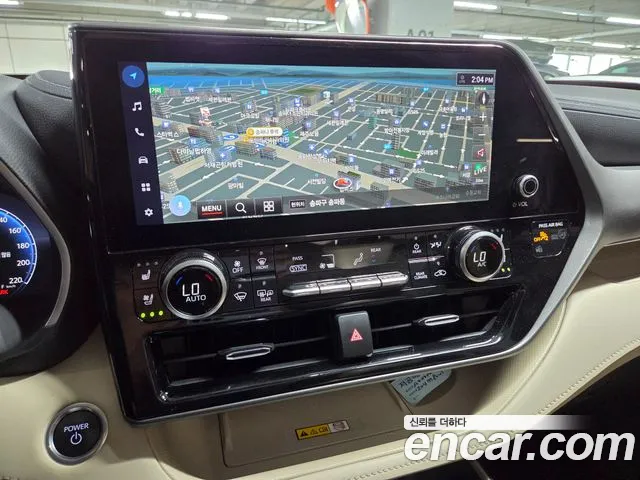 Toyota Highlander — Фото автомобиля 17