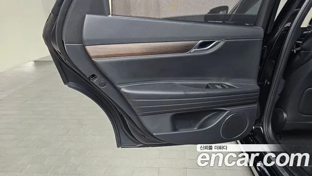 Genesis G80 Бензин 3.5 турбо AWD — Фото автомобиля 24