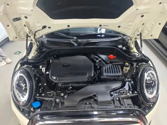 MINI Hatch — Фото автомобиля 19