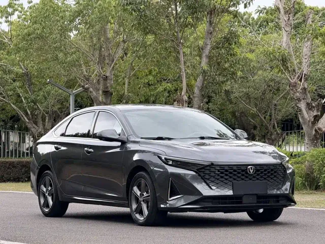 Changan Raeton Plus — Фото автомобиля 3