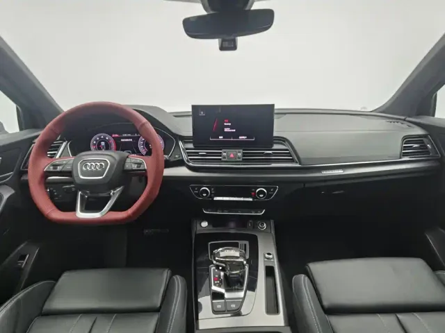 Audi Q5L — Фото автомобиля 5