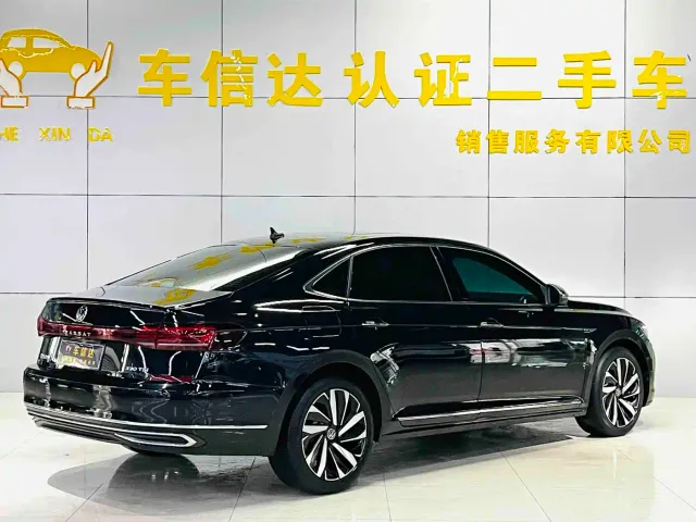 Volkswagen Passat — Фото автомобиля 3