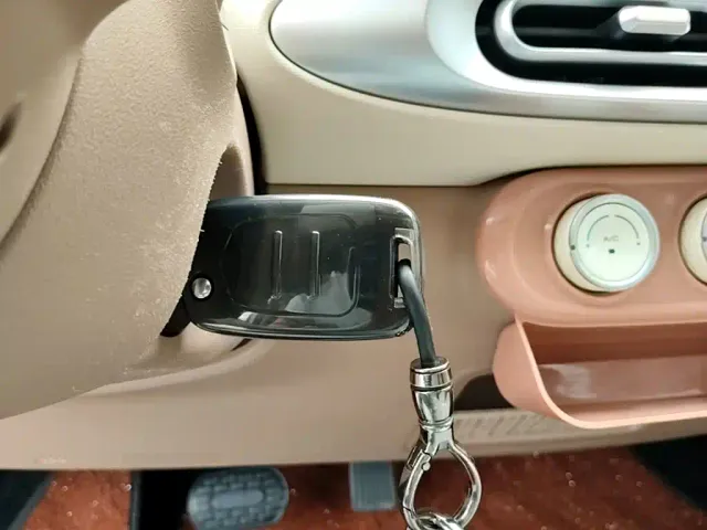 Wuling Hongguang Mini EV — Фото автомобиля 16