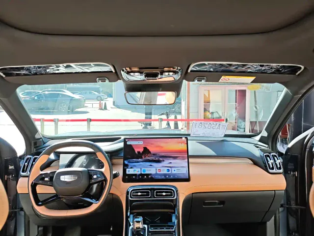 Geely Boyue L — Фото автомобиля 8