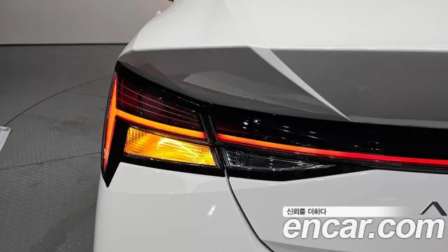 Hyundai Avante — Фото автомобиля 8
