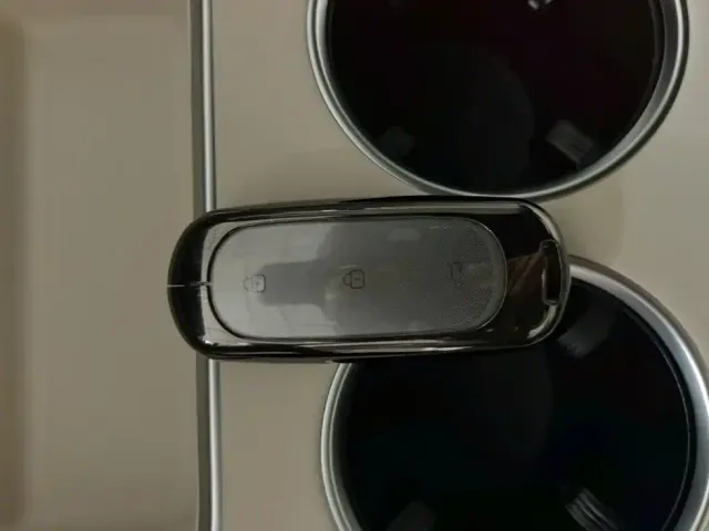 Li Auto L8 — Фото автомобиля 8