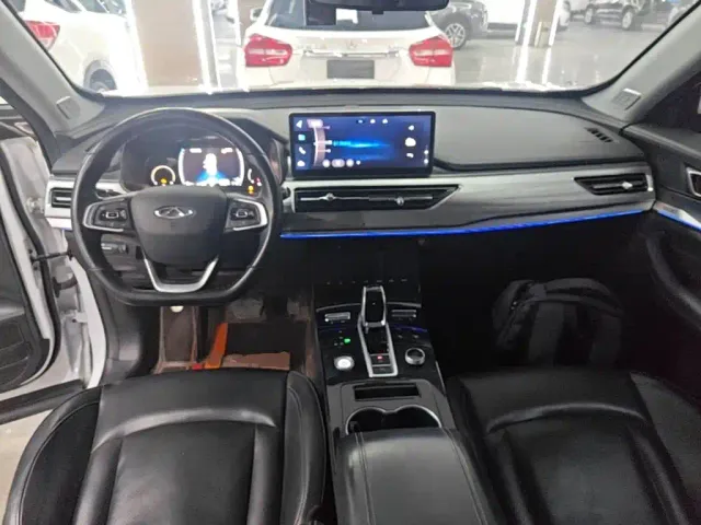 Chery Tiggo 8 — Фото автомобиля 9