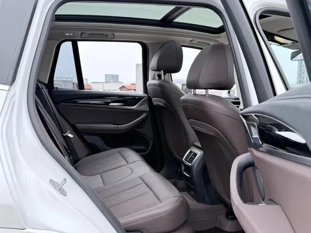 BMW X3 — Фото автомобиля 16