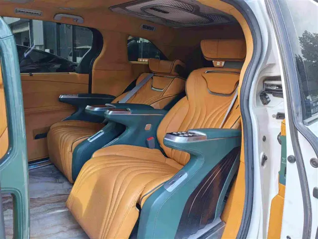 Toyota Sienna — Фото автомобиля 5