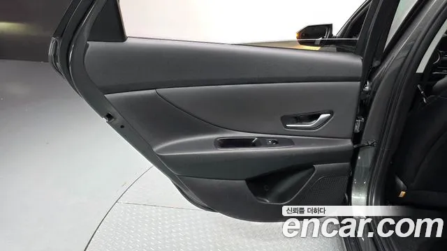 Hyundai AVANTE Avante (CN7) — Фото автомобиля 21