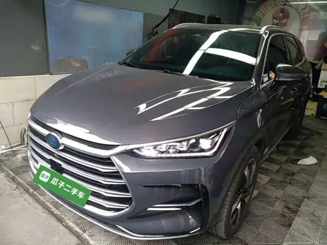 Фотография автомобиля — BYD Tang