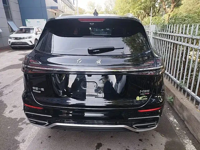 Hongqi HS5 — Фото автомобиля 5