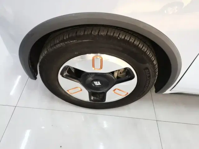 Baojun KiWi EV — Фото автомобиля 22