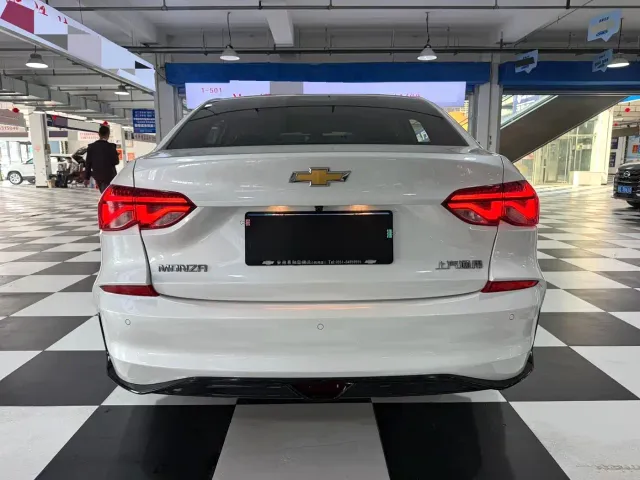 Chevrolet Monza — Фото автомобиля 19