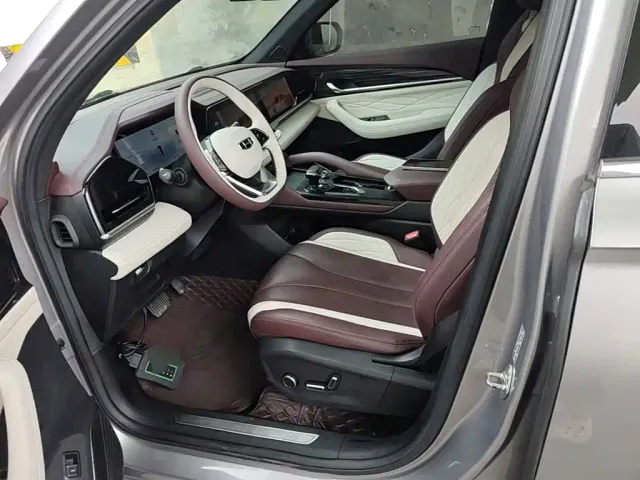 Geely Xingyue L — Фото автомобиля 14