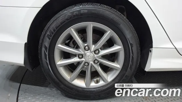 Hyundai Sonata New Rise — Фото автомобиля 5