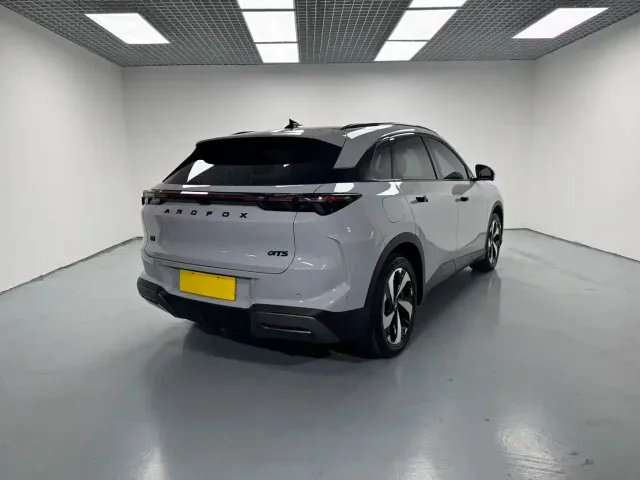 Arcfox Alpha T5 — Фото автомобиля 7