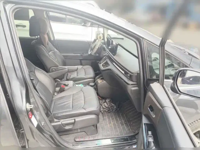 Honda Odyssey — Фото автомобиля 13