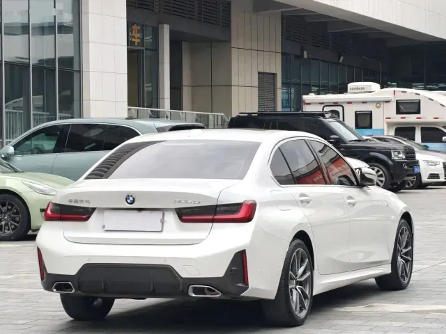 BMW 3 Series — Фото автомобиля 9