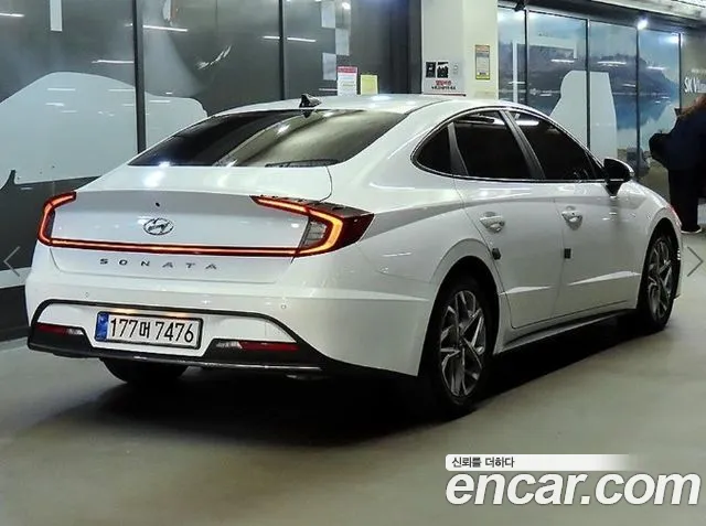 Hyundai Sonata — Фото автомобиля 4
