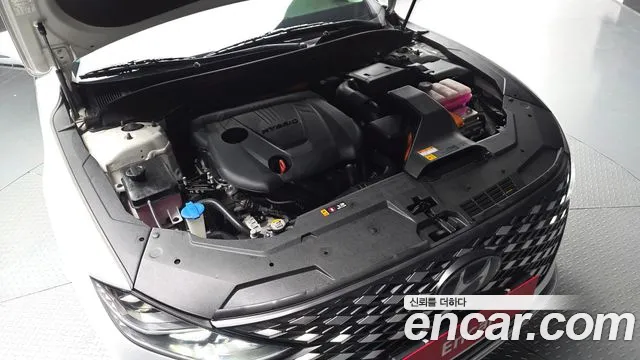 Hyundai Grandeur (New) Hybrid — Фото автомобиля 9
