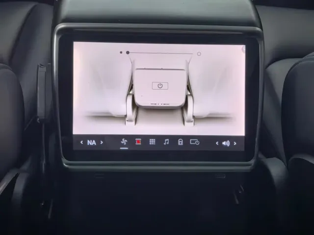 Tesla Model Y — Фото автомобиля 26