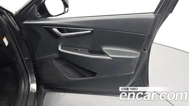 Kia EV6 — Фото автомобиля 13