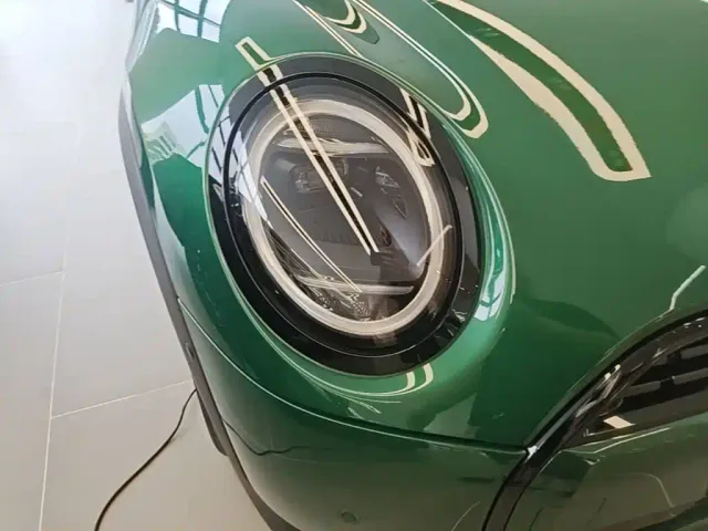 MINI Hatch — Фото автомобиля 12