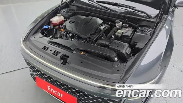 Hyundai Grandeur Grandeur (GN7) 2.5 Бензин 2WD — Фото автомобиля 6