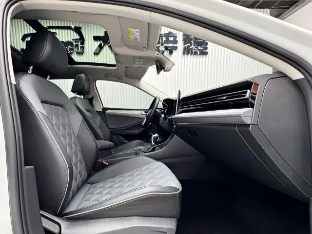 Volkswagen Sagitar — Фото автомобиля 11