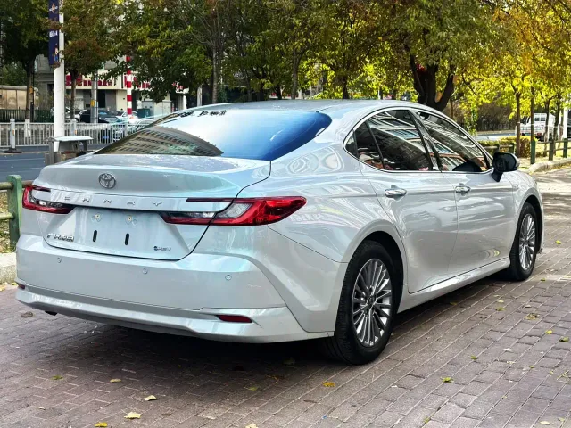 Toyota Camry — Фото автомобиля 4