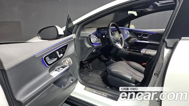 Mercedes-Benz EQE V295 — Фото автомобиля 10