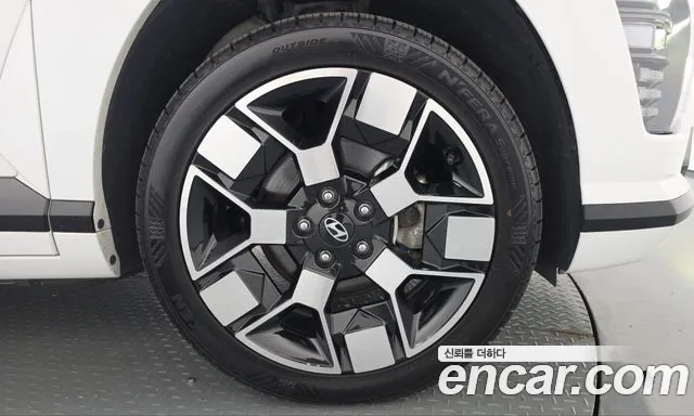 Hyundai Kona SX2 — Фото автомобиля 6